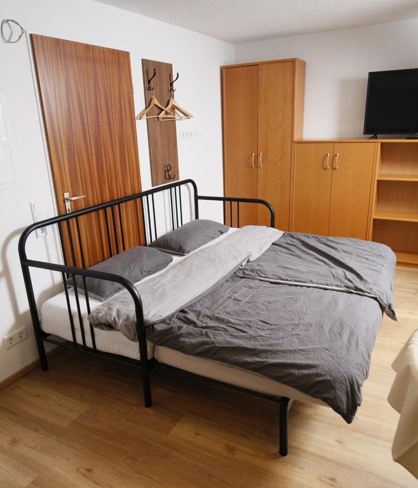 Appartment Mit Parkplatz Würzburg Exterior foto